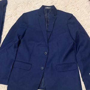 New 2 piece Van Heusen boy Suit set